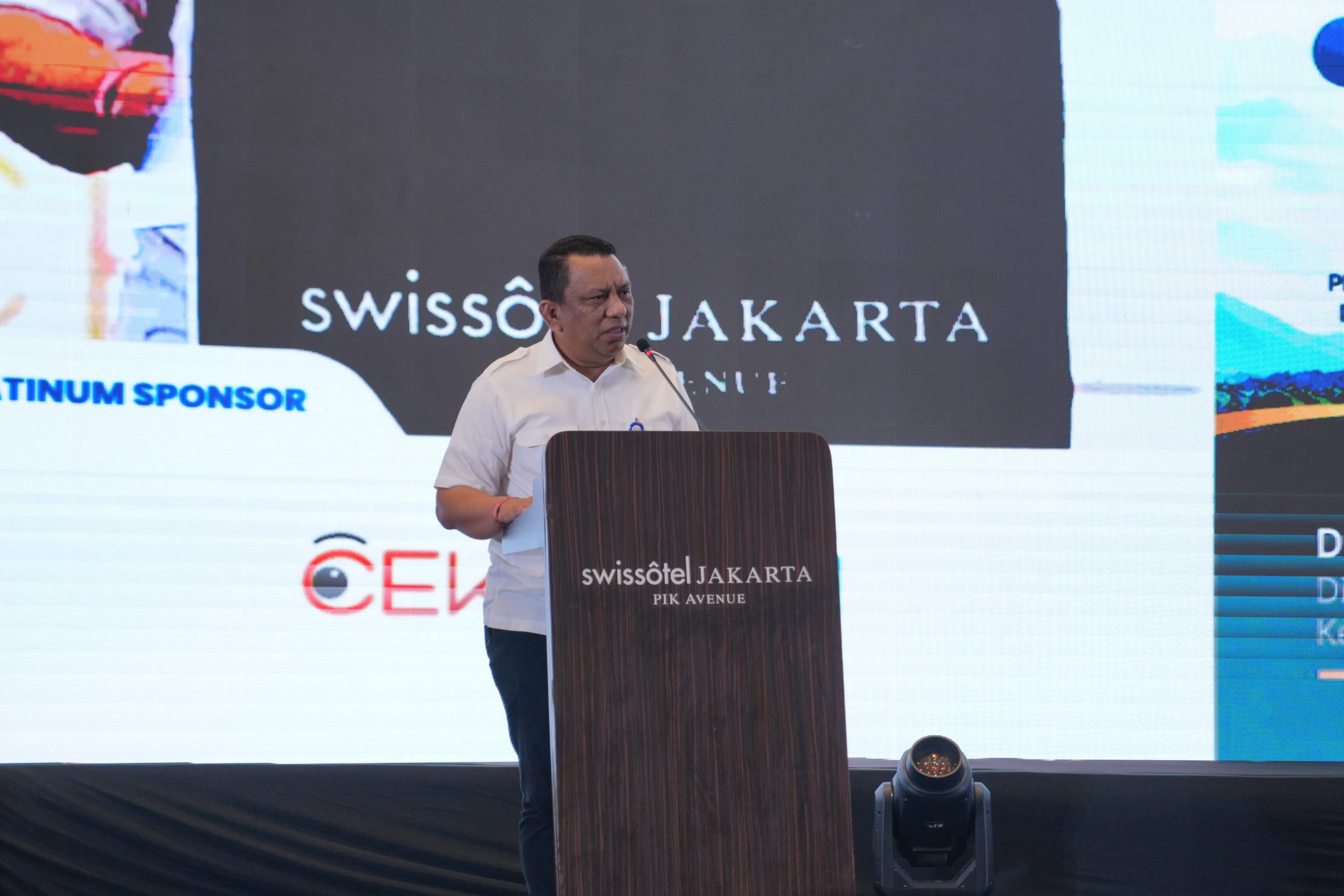 Fernando J. Simanjuntak